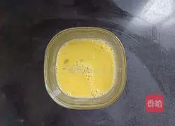 Illustration of how to make powder-free enoki mushroom egg pancake 3