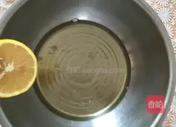 Illustration of how to make chiffon cake 8