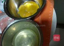 Illustration of how to make chiffon cake 1