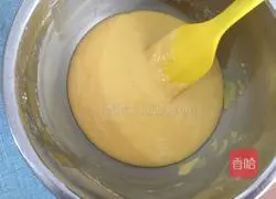 Illustration of how to make chive and meat floss cake rolls 4