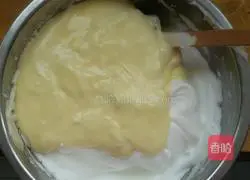 Cow pattern cake roll.Illustration of how to make it 10