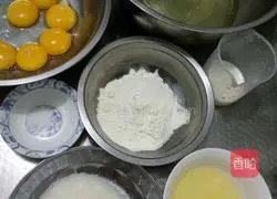 Hand-painted strawberry cake roll recipe 1