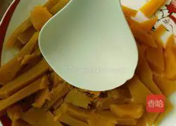 Illustration of how to make steamed pumpkin cake 2
