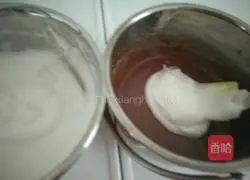 Cocoa Blueberry Cake Illustration of how to make a roll 9