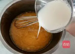 Illustration of how to make chiffon cupcakes 5