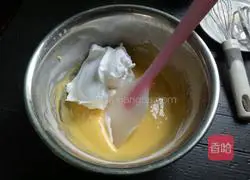 Illustration of how to make chiffon cake (eight inches) 15