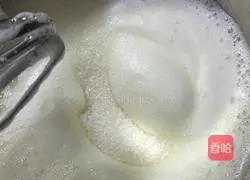 Illustration of how to make orange and tiger skin cake rolls 8