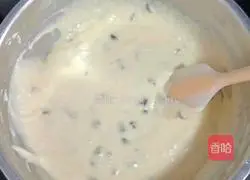 Cranberry Illustration of how to make berry muffin cake 11