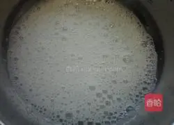 Illustration of how to make two-color chiffon honey bean cake 6