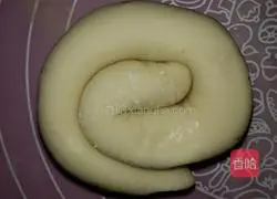 Illustration of how to make chive meatloaf 9