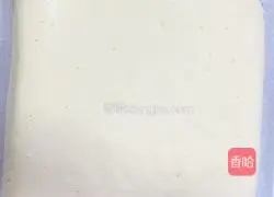 Illustration of how to make chive and meat floss cake roll 9