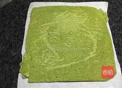 Illustration of how to make matcha trunk cake roll 15
