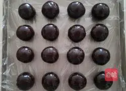 Illustration of how to make egg yolk cake 9