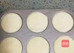 Illustration of making whole egg sponge cake 8