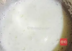 Illustration of how to make six-inch chiffon cake 9