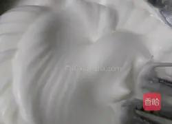 Illustration of how to make two-color cocoa cake roll 3