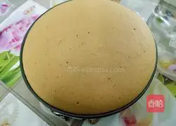Illustration of how to make eight-inch chiffon cake (back-egg method) 10