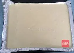 Illustration of how to make chive and meat floss cake rolls 11