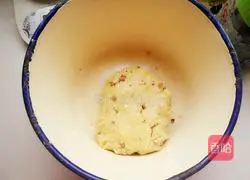 Illustration of how to make walnut and peach cake 5