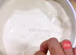 Chiffon Cake (8-inch) Recipe Illustration 20