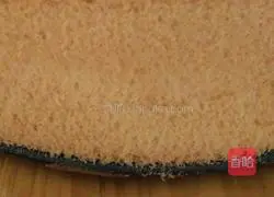 Illustration of how to make eight-inch chiffon cake 11