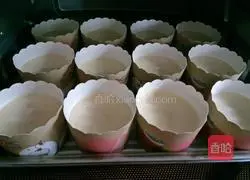 Chiffon Cupcakes Illustration of how to do it 7