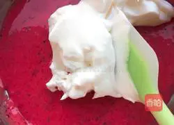 Dragon Fruit Illustration of how to make chiffon cake 8