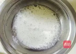 Illustration of how to make six-inch yogurt chiffon cake 8