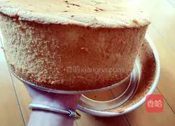 Illustration of how to make chiffon cake (eight inches) 19