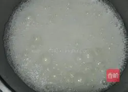 Illustration of how to make chiffon cake (eight inches) 3