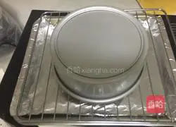 Illustration of how to make eight-inch cocoa chiffon cake 7