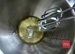 Chiffon Cake (6-inch) Recipe Illustration 9