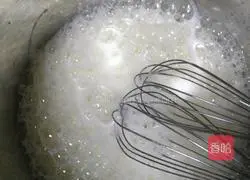 Illustration of how to make pumpkin onion and meat floss cake rolls 4