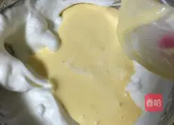 Illustration of how to make orange and tiger skin cake rolls 13