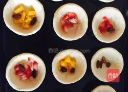 Illustration of how to make fruit tarts 2