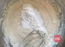 Illustration of how to make raisin cake rolls 7