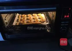 Illustration of how to make butter ring cookies 12