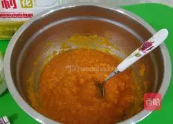 Illustration of how to make pumpkin hair cake 3