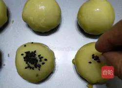 Egg Yolk Crisp Recipe Illustration 18