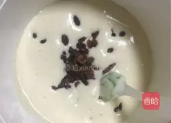 Illustration of how to make raisin cake rolls 12