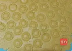 Illustration of how to make button biscuits 7