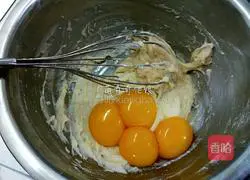 Illustration of how to make raisin cake rolls 7