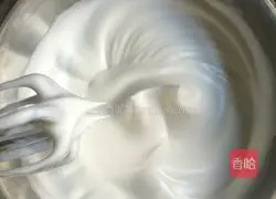 Illustration of how to make eight-inch cocoa chiffon cake 7