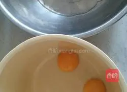 Illustration of how to make 6-inch chiffon cake 1