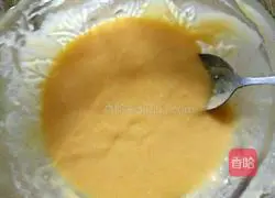 Illustration of how to make eight-inch chiffon cake 4