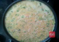 Illustration of how to make bacon and egg pancakes 4