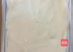 Illustration of how to make dried cranberry cake rolls 14