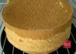 Illustration of how to make chiffon cake (six inches) 13