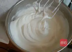 Illustration of how to make eight-inch chiffon cake 10