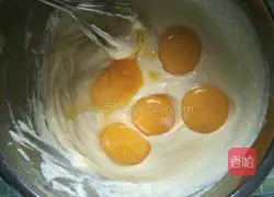 Illustration of how to make low-oil and low-sugar yogurt cheesecake 2